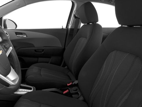 Used 2017 Chevrolet Sonic LT w/ Convenience Package FWD image 12