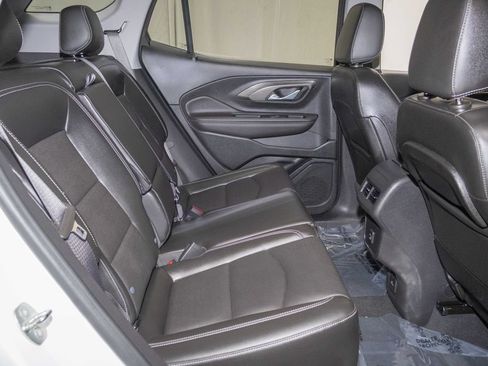 Used 2022 GMC Terrain SLT w/ Tech Package AWD/4WD image 14
