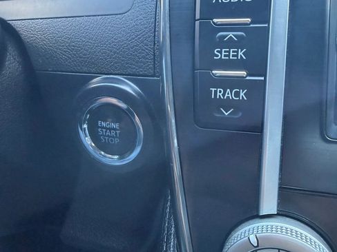 Used 2013 Toyota Camry SE w/ Convenience Pkg FWD image 16