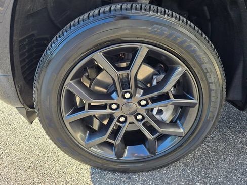 Used 2023 Jeep Grand Cherokee 30th Anniversary AWD/4WD image 28