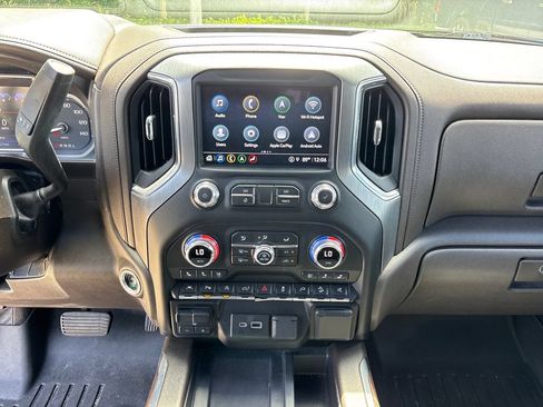 Used 2021 GMC Sierra 1500 Denali w/ Denali Ultimate Package AWD/4WD image 23