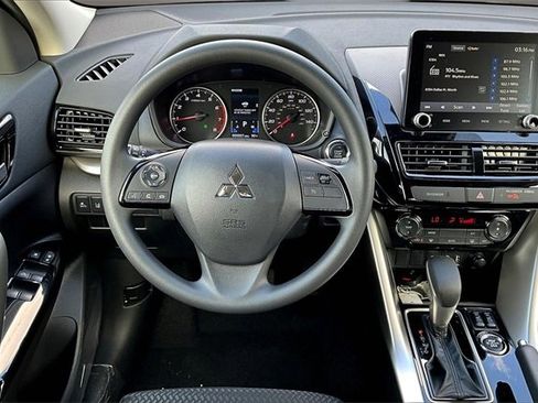 New 2026 Mitsubishi Eclipse Cross LE image 8