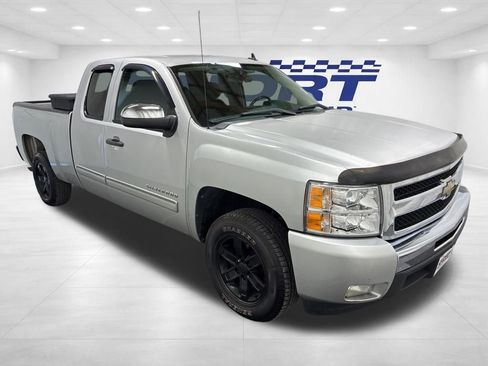 Used 2011 Chevrolet Silverado 1500 LT w/ All-Star Edition image 3