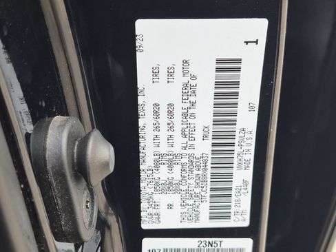 Used 2024 Toyota Tundra Limited w/ Power Package AWD/4WD image 30