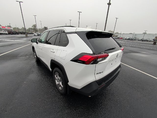 Used 2025 Toyota RAV4 XLE w/ Convenience Package FWD image 9