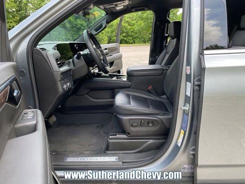 Used 2025 Chevrolet Tahoe LT AWD/4WD image 15