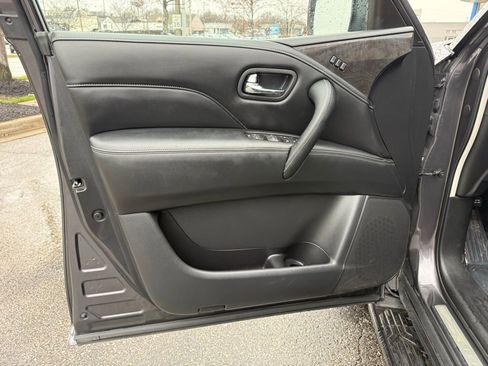 Used 2024 INFINITI QX80 Luxe AWD/4WD image 18