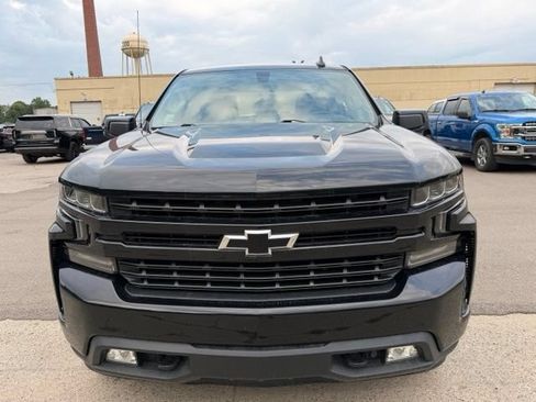 Used 2021 Chevrolet Silverado 1500 RST AWD/4WD image 2