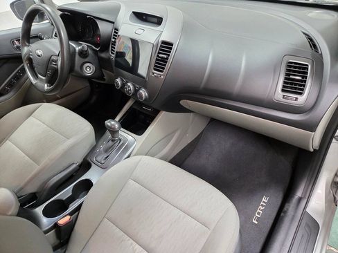Used 2014 Kia Forte LX FWD image 18