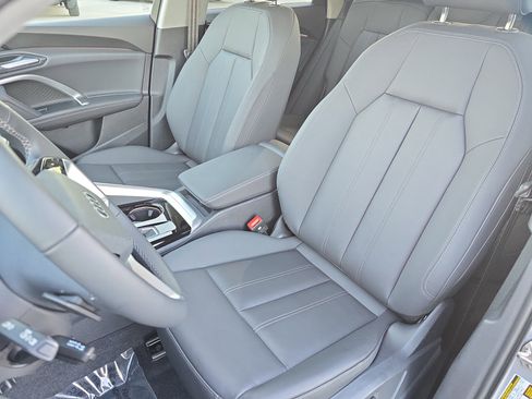 New 2025 Audi Q5 Premium Plus image 13