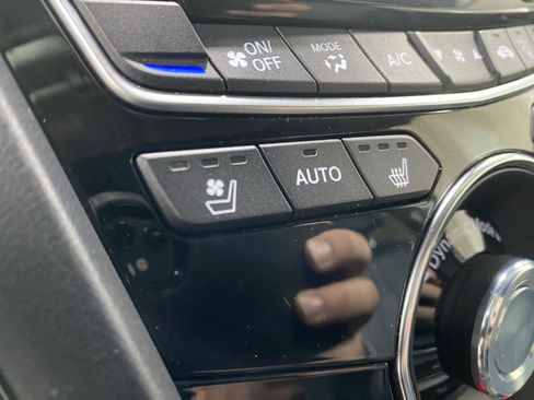 Used 2019 Acura RDX AWD w/ Advance Package image 30