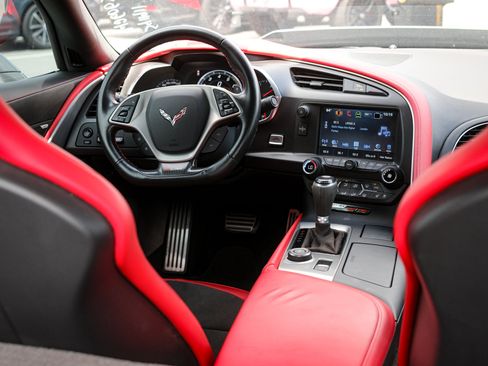 Used 2016 Chevrolet Corvette Z06 w/ 2LZ Preferred Equipment Group RWD image 30
