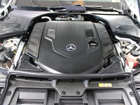 Used 2022 Mercedes-Benz S 580 4MATIC Sedan image 35
