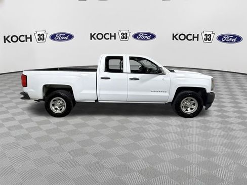 Used 2017 Chevrolet Silverado 1500 W/T w/ Trailering Package image 9