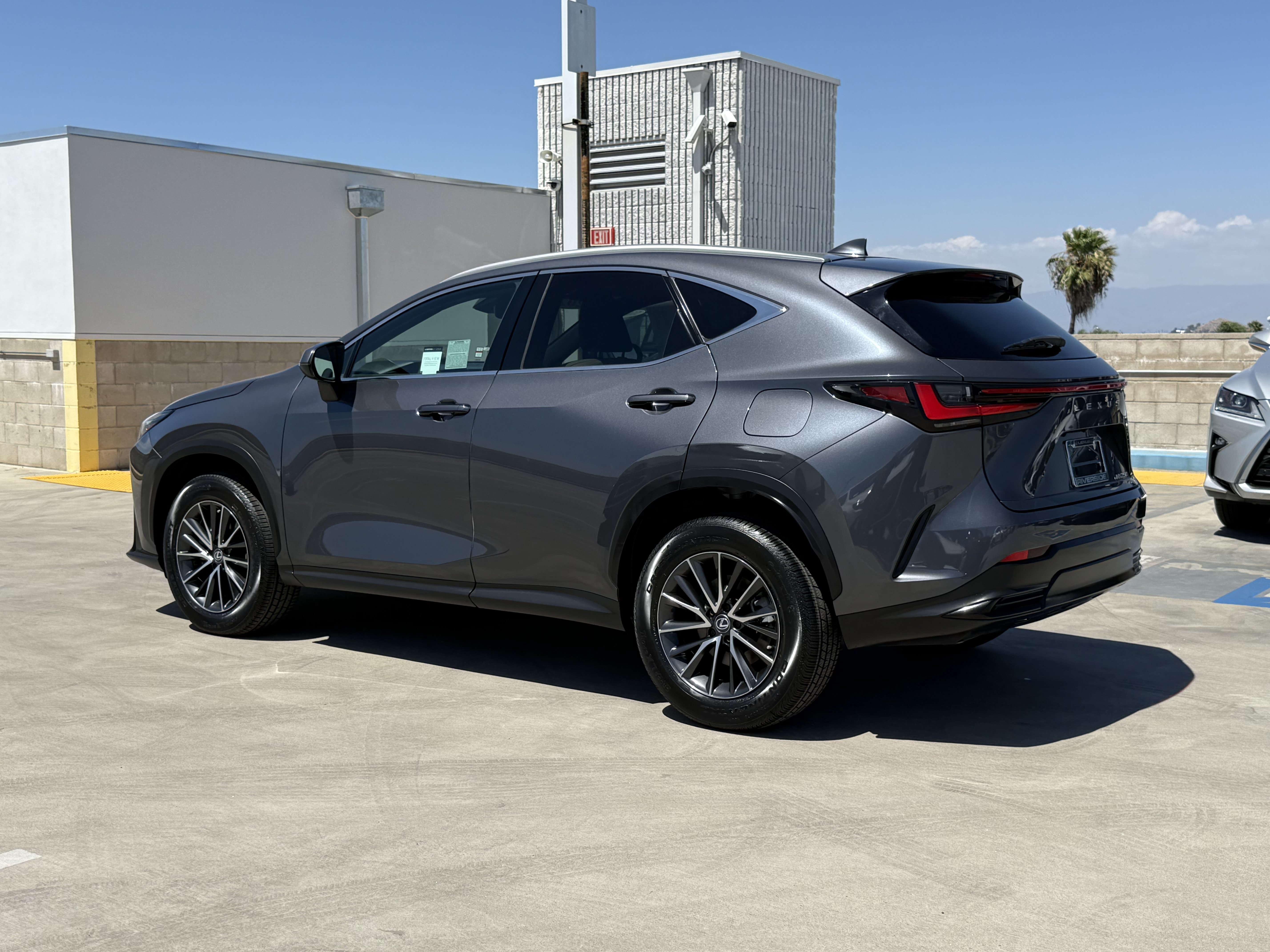 Certified 2024 Lexus NX 250 FWD w/ Towing Package (2000 Lbs) image 9