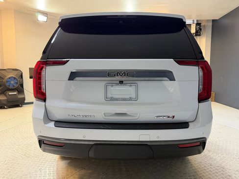 Used 2023 GMC Yukon AT4 AWD/4WD image 9