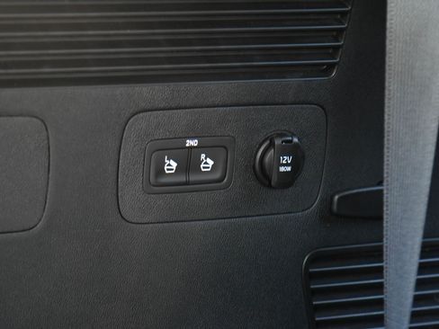 Used 2024 Kia Sorento S image 41