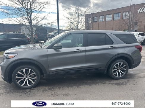 Used 2021 Ford Explorer ST w/ Equipment Group 401A image 9