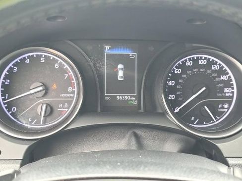 Used 2021 Toyota Camry SE w/ Audio Upgrade Package image 8