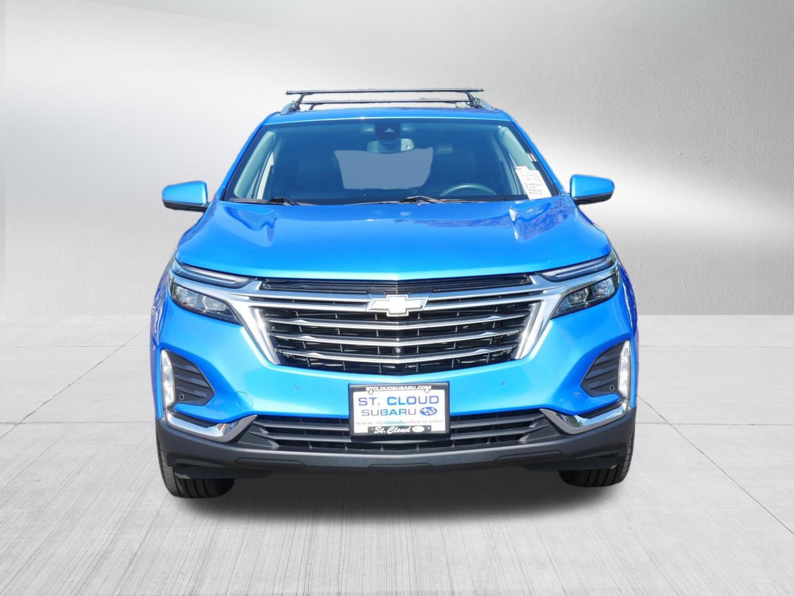 Used 2024 Chevrolet Equinox Premier AWD/4WD image 2