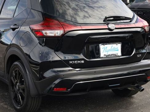 Used 2023 Nissan Kicks SR w/ SR Premium Package image 6