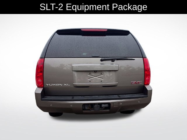 Used 2013 GMC Yukon XL SLT w/ SLT-2 Equipment Package AWD/4WD image 4