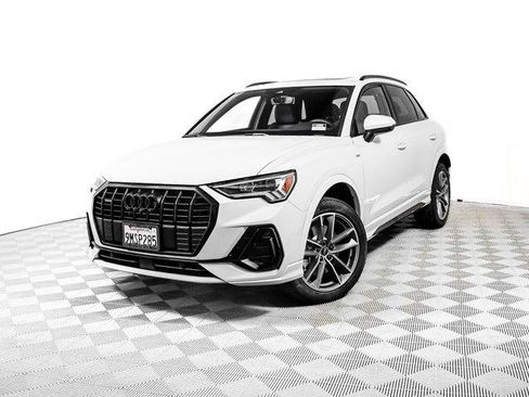 Used 2024 Audi Q3 2.0T Premium Plus w/ Premium Plus Package AWD/4WD image 1
