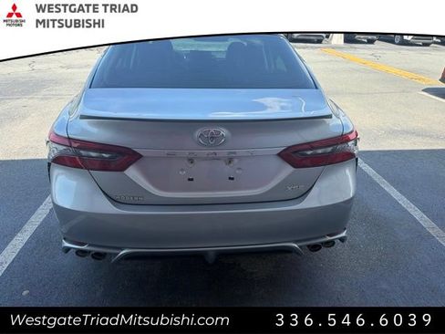 Used 2022 Toyota Camry XSE FWD image 8