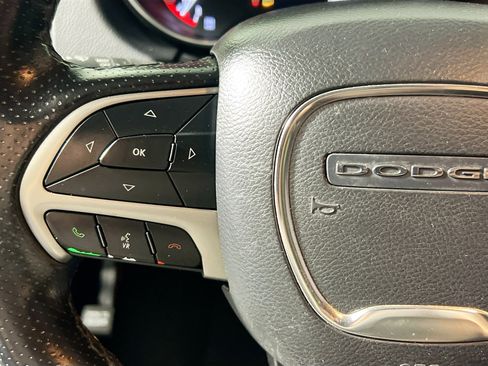 Used 2019 Dodge Durango SXT image 18