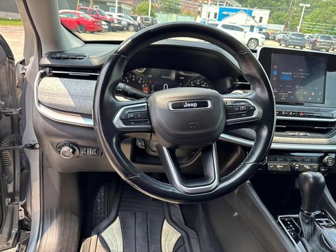 Used 2022 Jeep Compass Latitude w/ Convenience Group AWD/4WD image 12