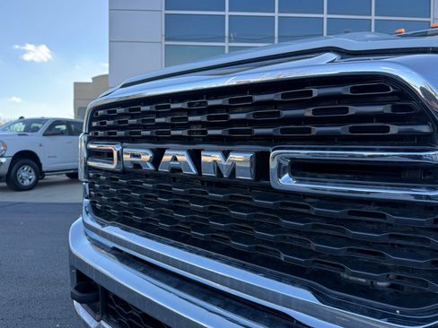 Used 2024 RAM 3500 SLT w/ Quick Order Package 2YG SLT image 15