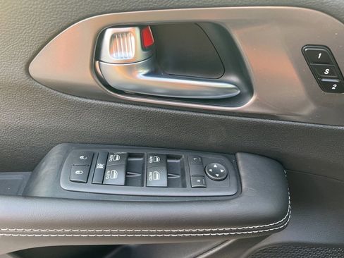 New 2026 Chrysler Pacifica Select image 19