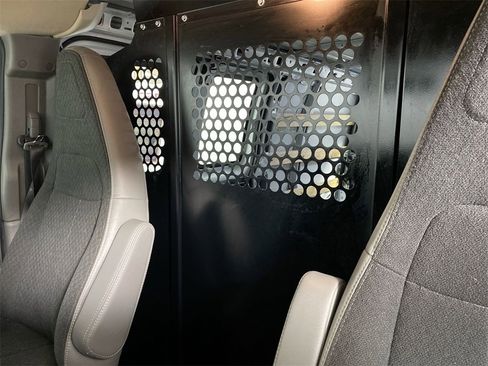 Used 2024 GMC Savana 2500 w/ Driver Convenience Package image 19