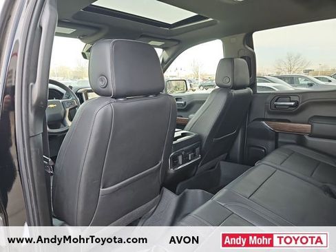 Used 2022 Chevrolet Silverado 1500 High Country w/ Technology Package image 32