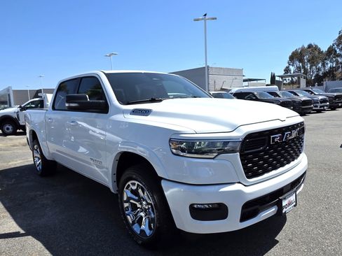 New 2026 RAM 1500 Big Horn AWD/4WD image 6