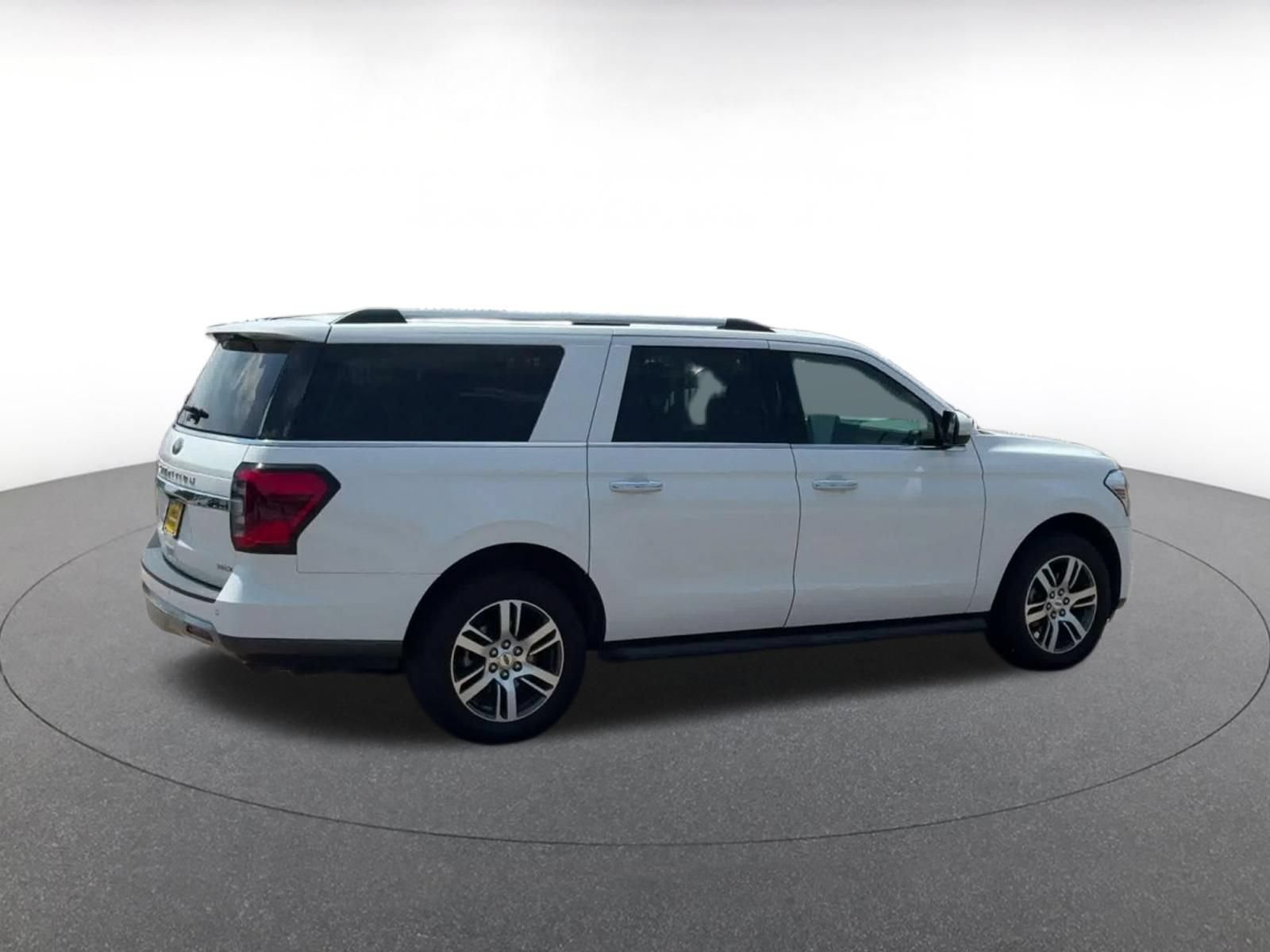 Used 2024 Ford Expedition Max Limited RWD image 14