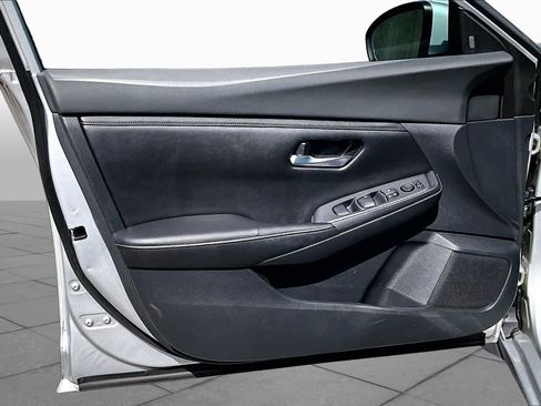 Used 2020 Nissan Sentra SV FWD image 22