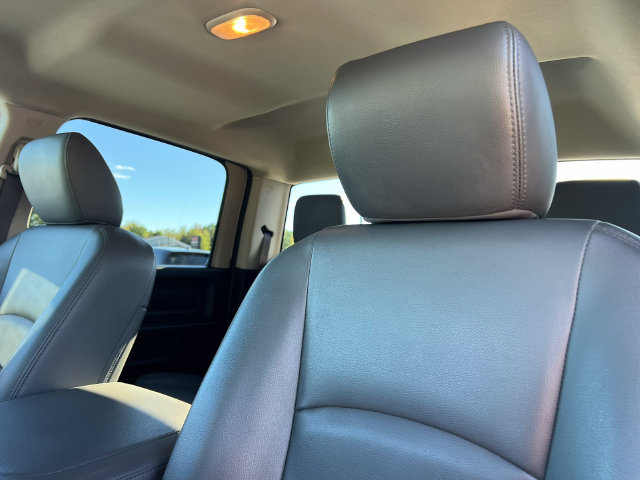 Used 2020 RAM 1500 Tradesman w/ Chrome Appearance Group AWD/4WD image 14