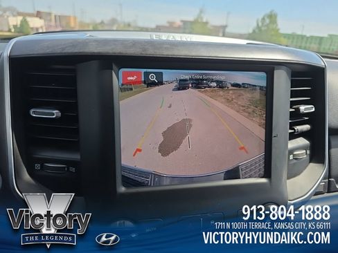 Used 2024 RAM 2500 Big Horn AWD/4WD image 22