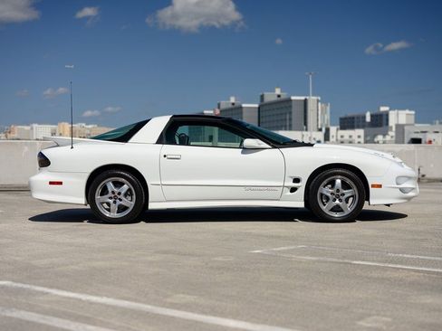 Used 2001 Pontiac Firebird Trans Am image 5