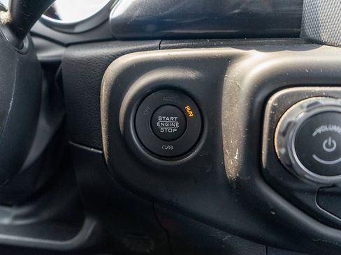 Used 2022 Jeep Wrangler Unlimited Sport AWD/4WD image 22