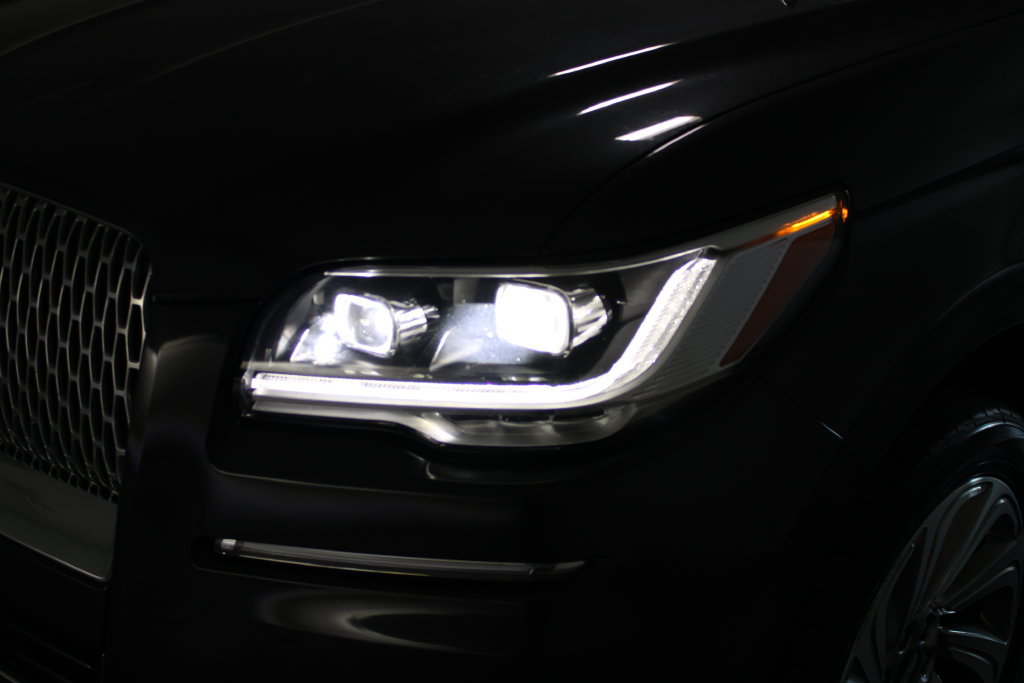 Used 2024 Lincoln Navigator Premiere AWD/4WD image 46