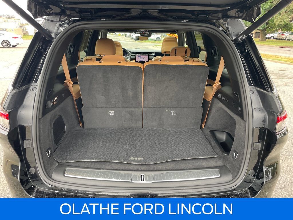 Used 2022 Jeep Grand Cherokee L Summit AWD/4WD image 31