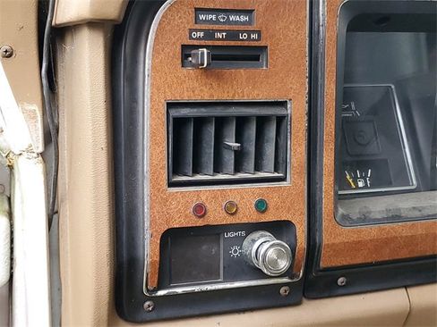 Used 1987 Ford E-350 and Econoline 350 image 9