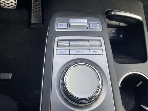 Used 2025 Genesis GV70 3.5T Sport w/ Sport Advanced Package image 42