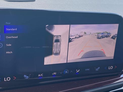 New 2026 Chevrolet Traverse Z71 w/ Enhanced Driving Package AWD/4WD image 15