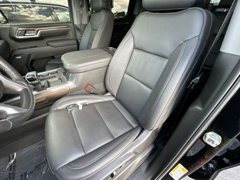 Used 2025 Chevrolet Silverado 1500 RST w/ Dark Appearance Package image 13