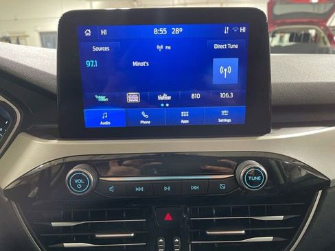 Used 2022 Ford Escape SEL AWD/4WD image 16