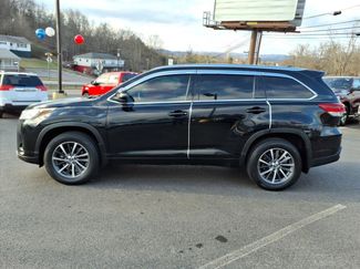 Used 2017 Toyota Highlander XLE video 2