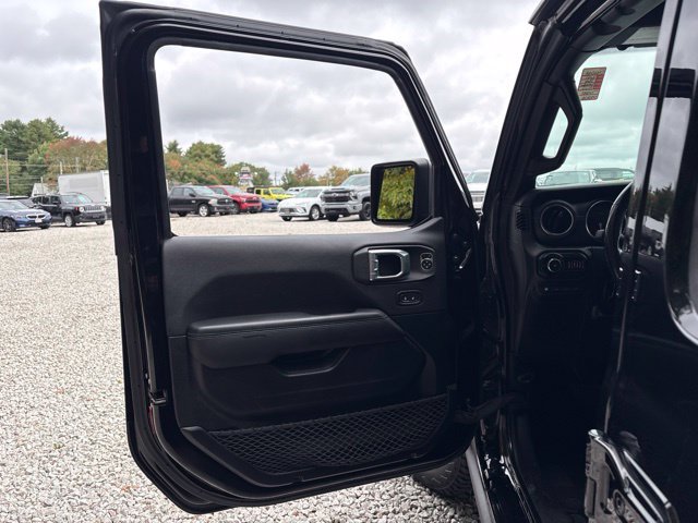 Used 2021 Jeep Wrangler Unlimited Rubicon 4xe w/ Cold Weather Group AWD/4WD image 14